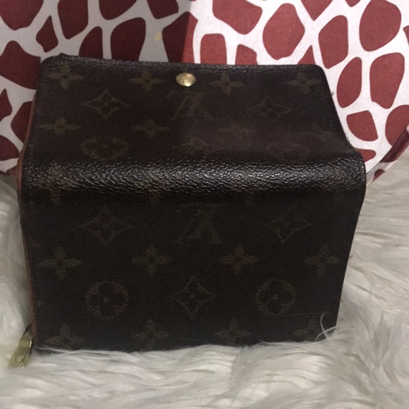 🚨SOLD🚨Authentic Louis Vuitton Monogram Tresor - Picture 11 of 16